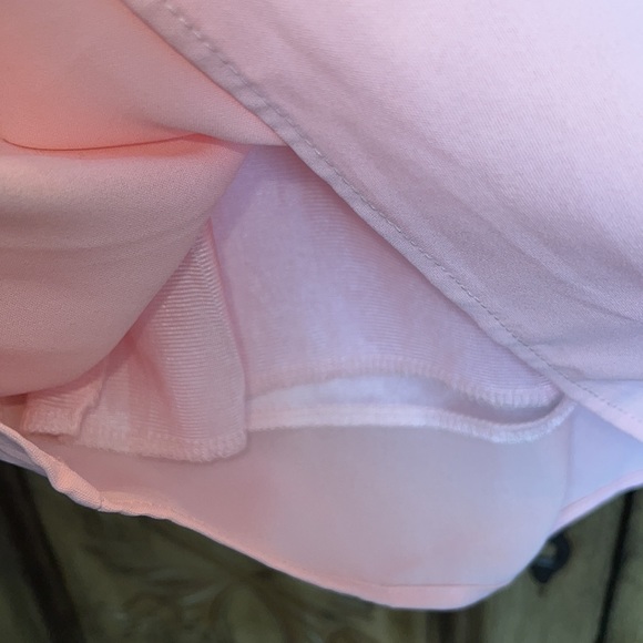 Qearal V Neck Blouse - Picture 7 of 10